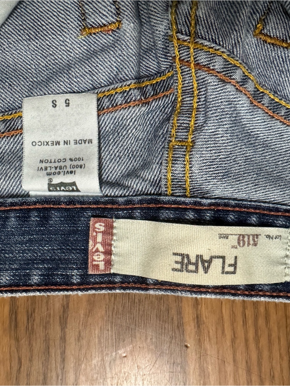 Levi's 519 Classic Blue Flare Boot Cut Jeans Y2K Casual School Weekend Vintage - Picture 8 of 11